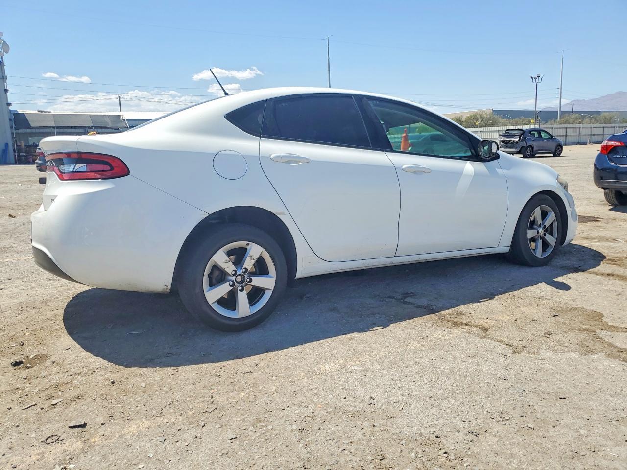 2016 Dodge Dart Sxt - Фото 3