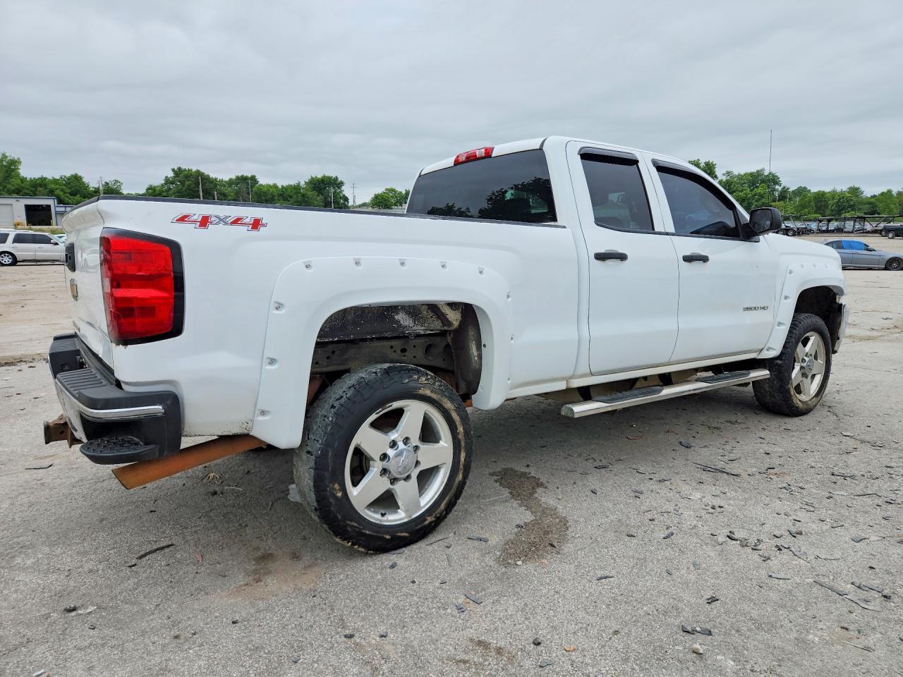 2017 Chevrolet Silverado K2500 Heavy Duty - Image 3