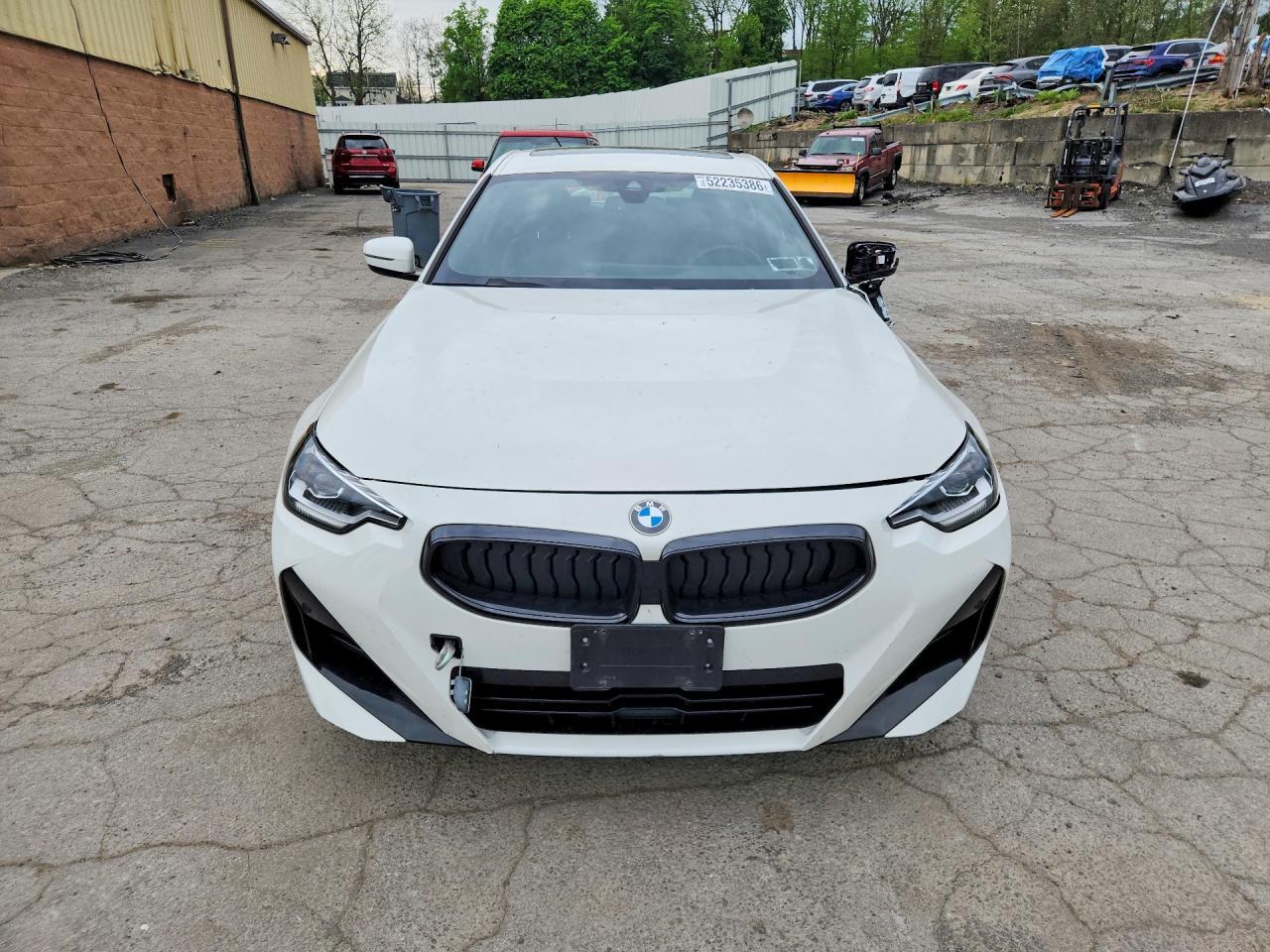 2024 BMW 230Xi - Image 5