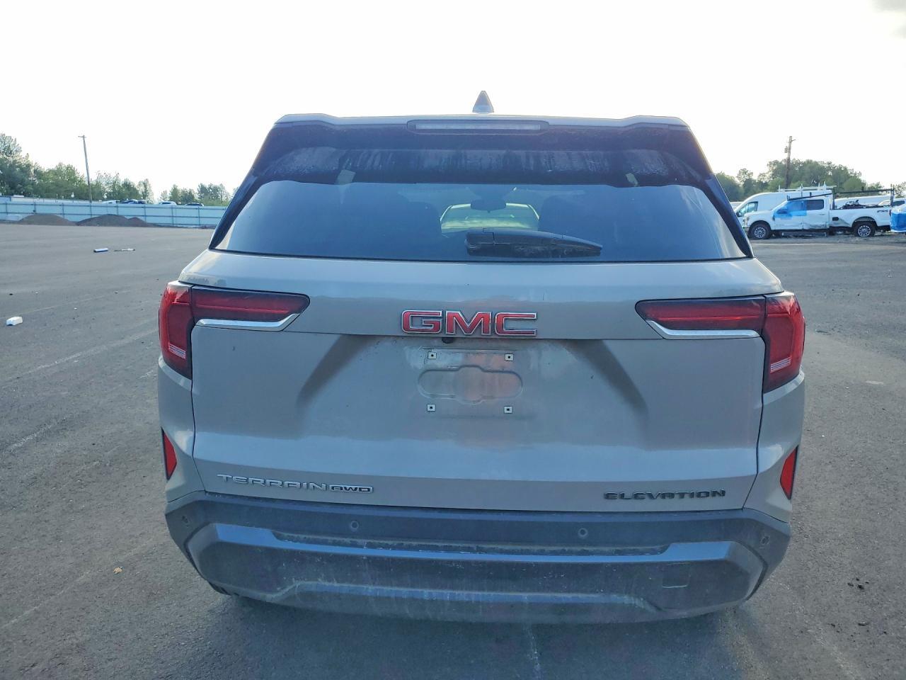 2025 GMC Terrain Elevation - Фото 6
