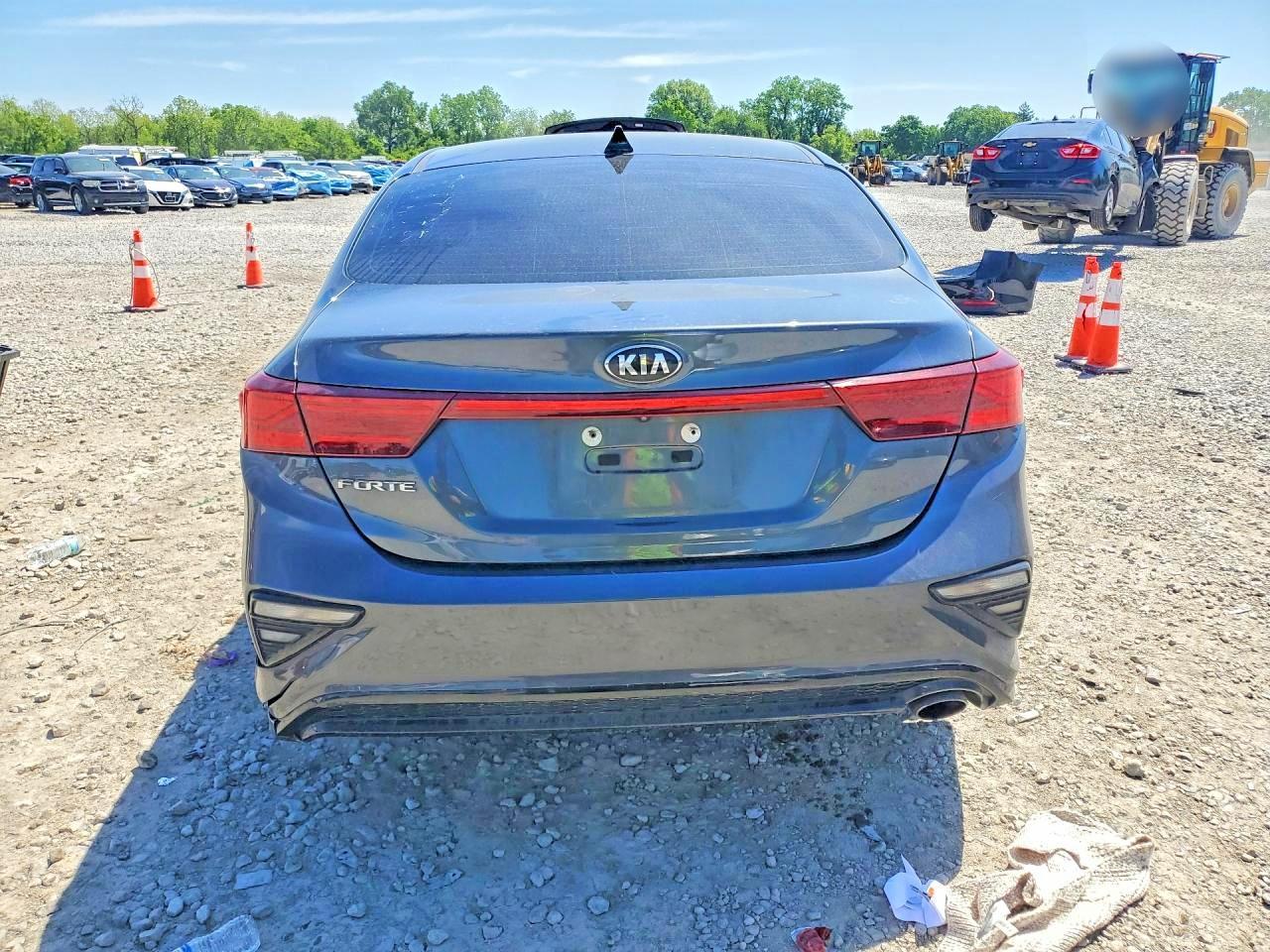 2020 Kia Forte Lxs - Image 6