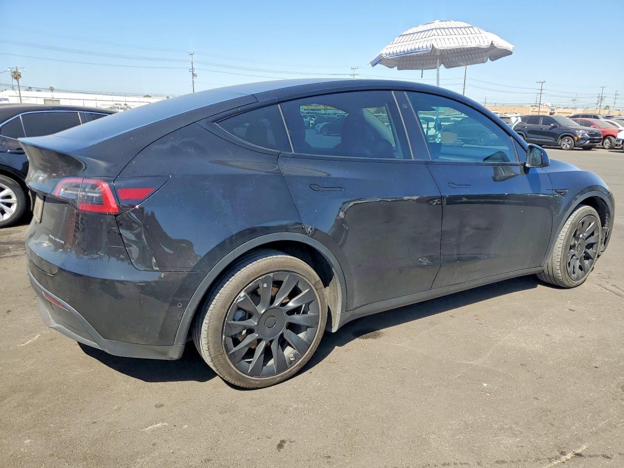 2022 Tesla Model Y - Image 3