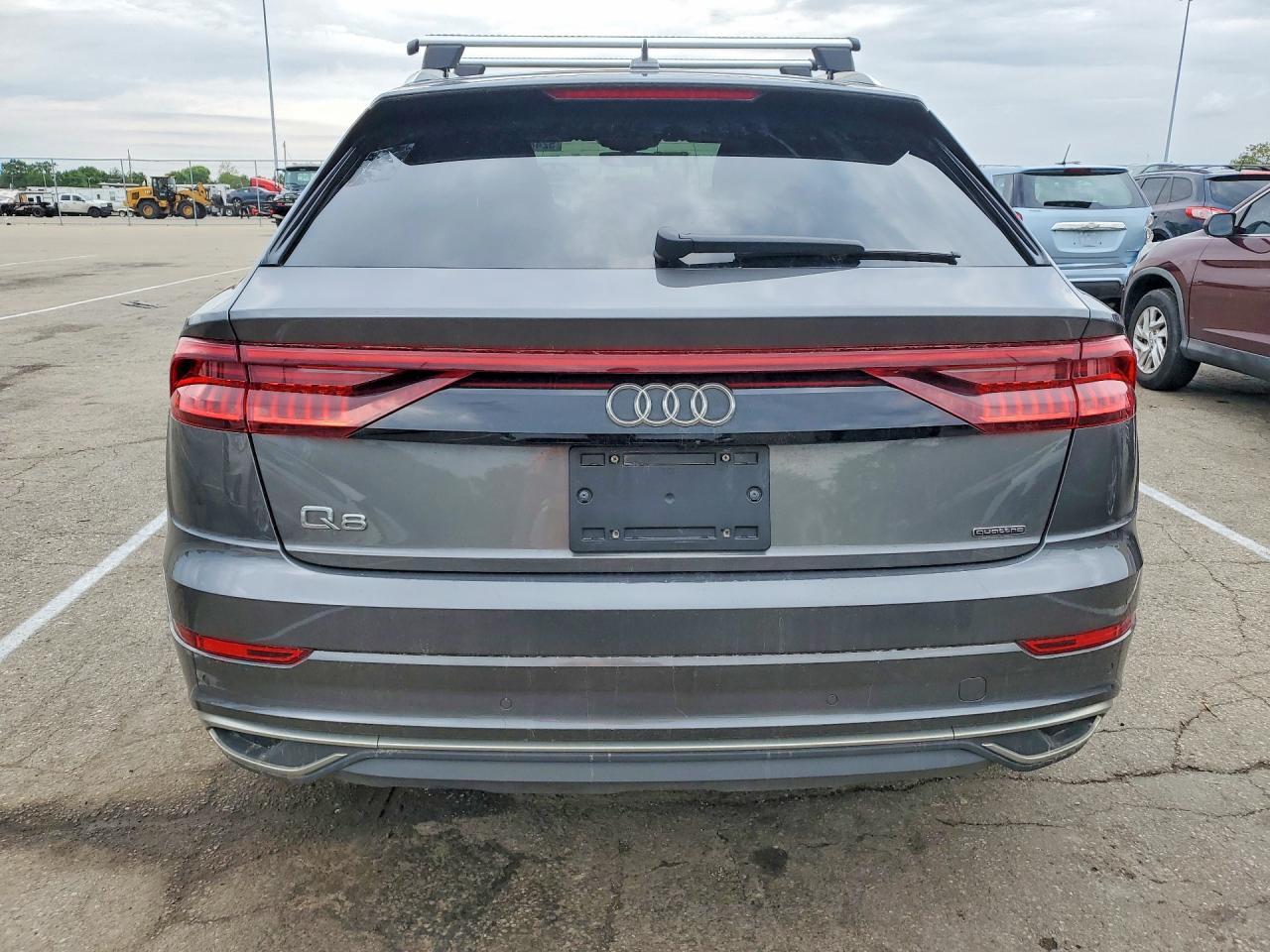 2019 Audi Q8 Premium - Фото 6
