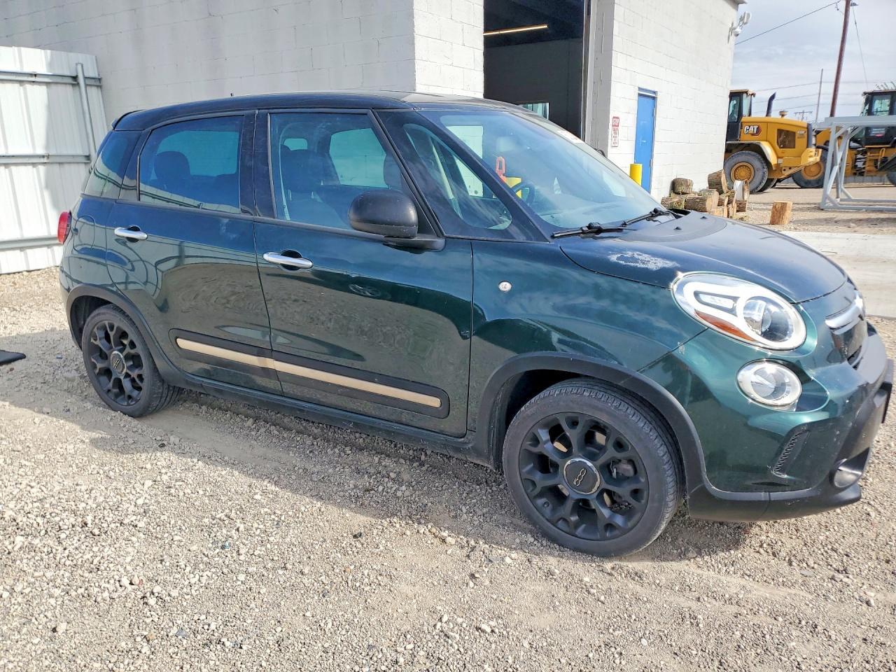 2017 Fiat 500L Trekking - Image 4