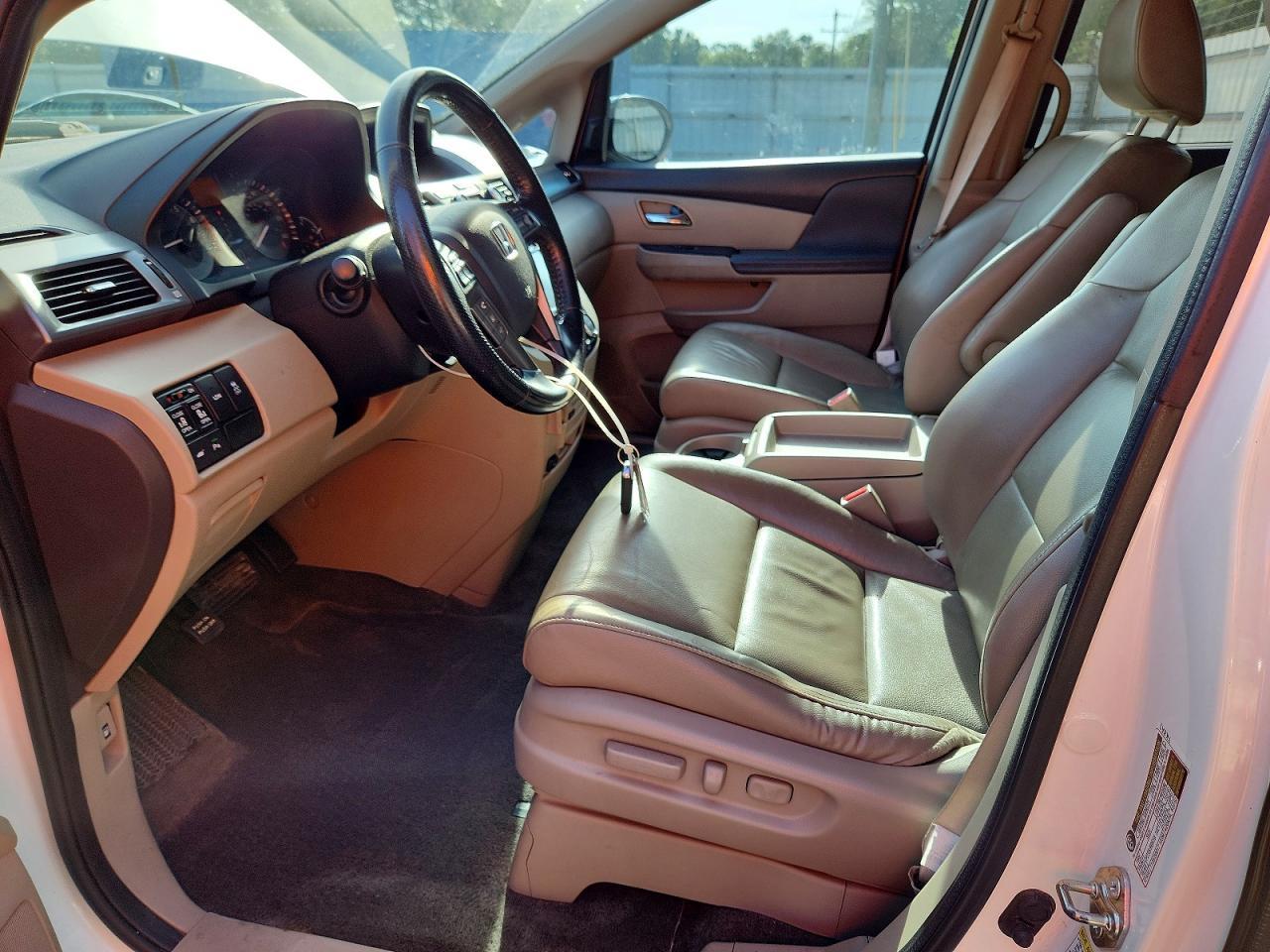 2015 Honda Odyssey Touring - Фото 7
