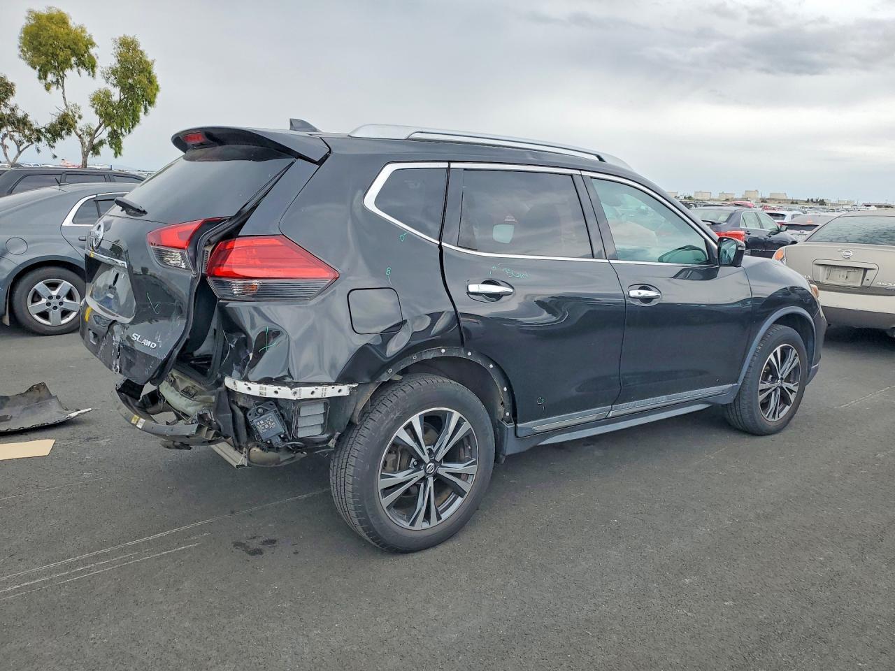 2017 Nissan Rogue Sl - Фото 3