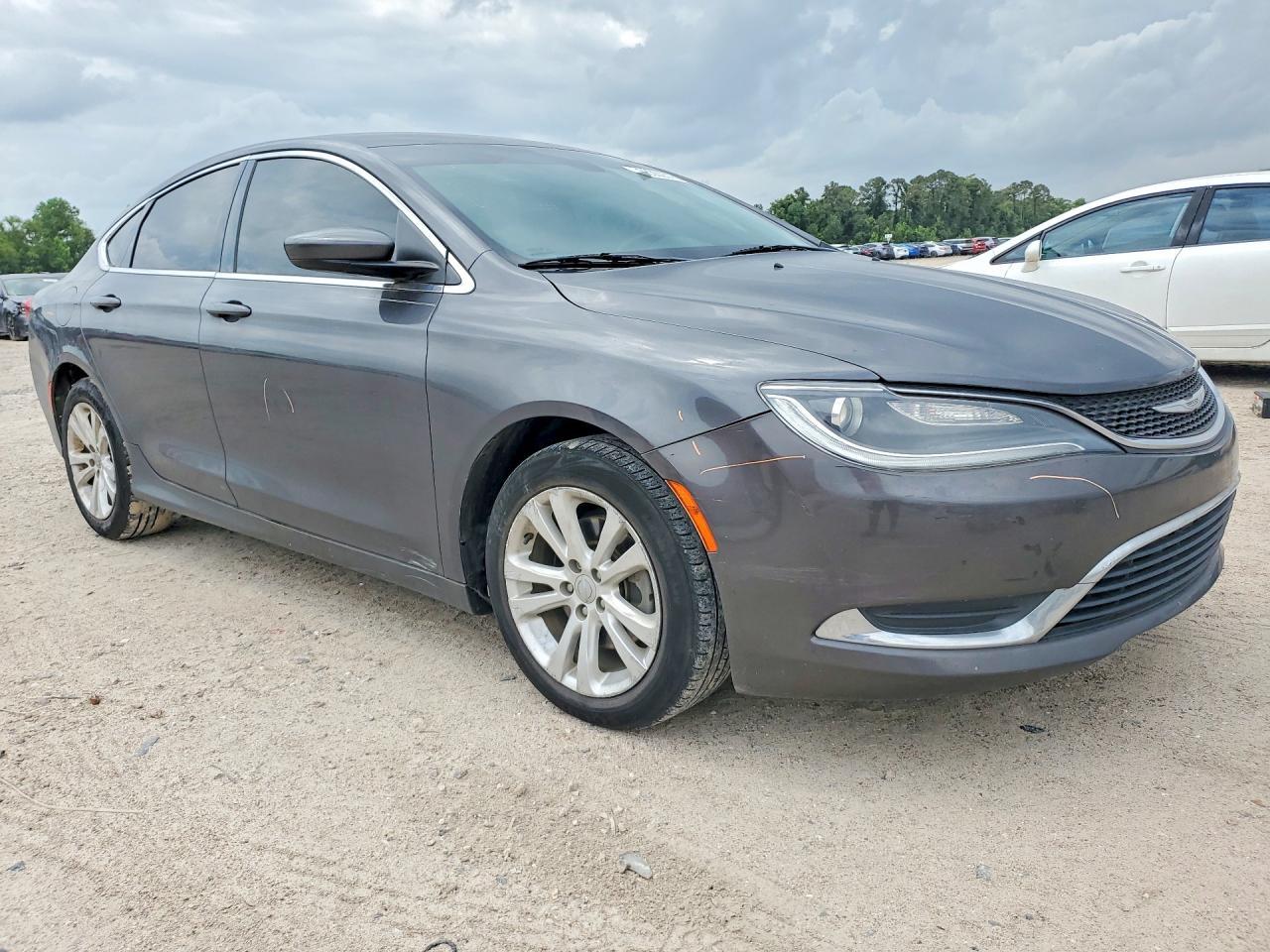 2016 Chrysler 200 Limited - Фото 4