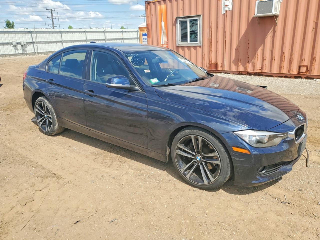 2015 BMW 328 Xi - Фото 4