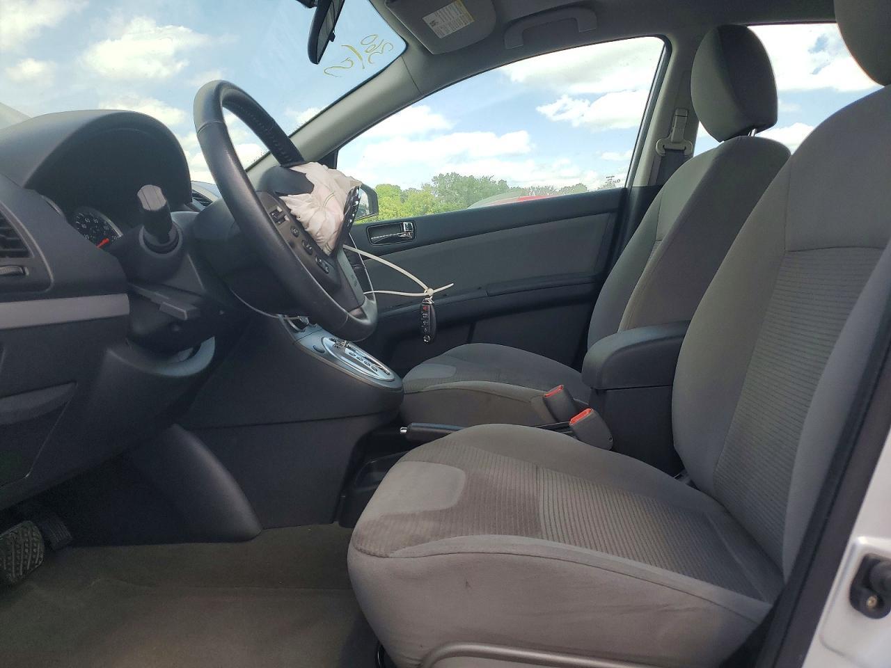 2012 Nissan Sentra 2.0 - Image 7
