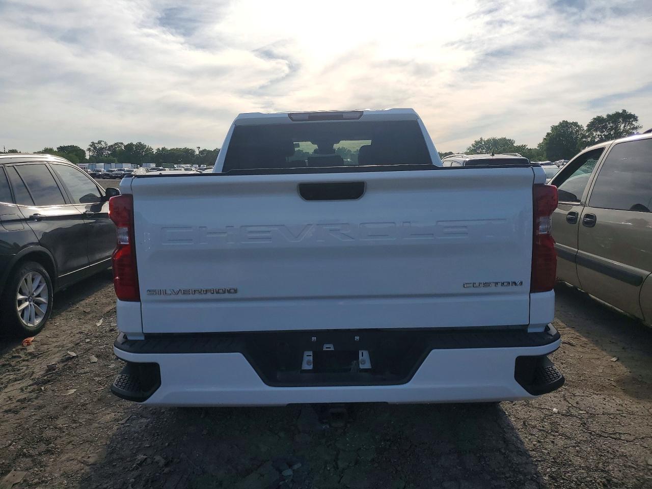 2024 Chevrolet Silverado K1500 Custom - Фото 6