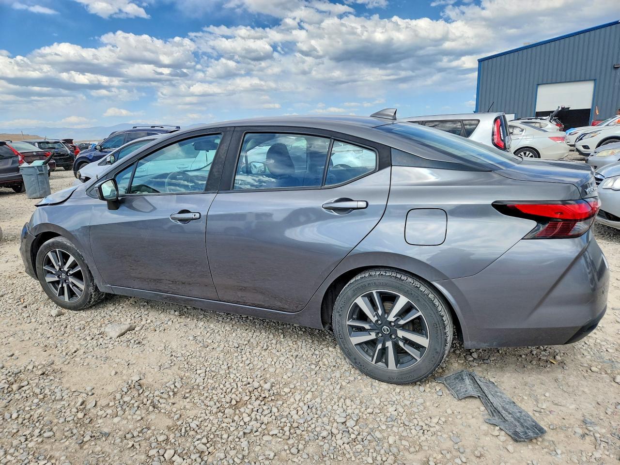 2021 Nissan Versa Sv - Фото 2