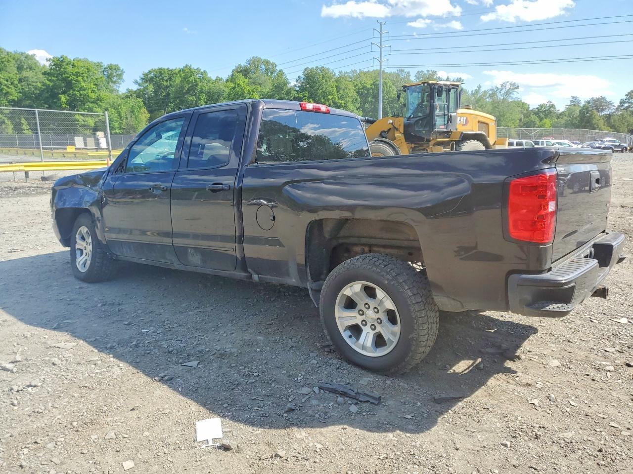 2018 Chevrolet 1500 Z71 - Фото 2