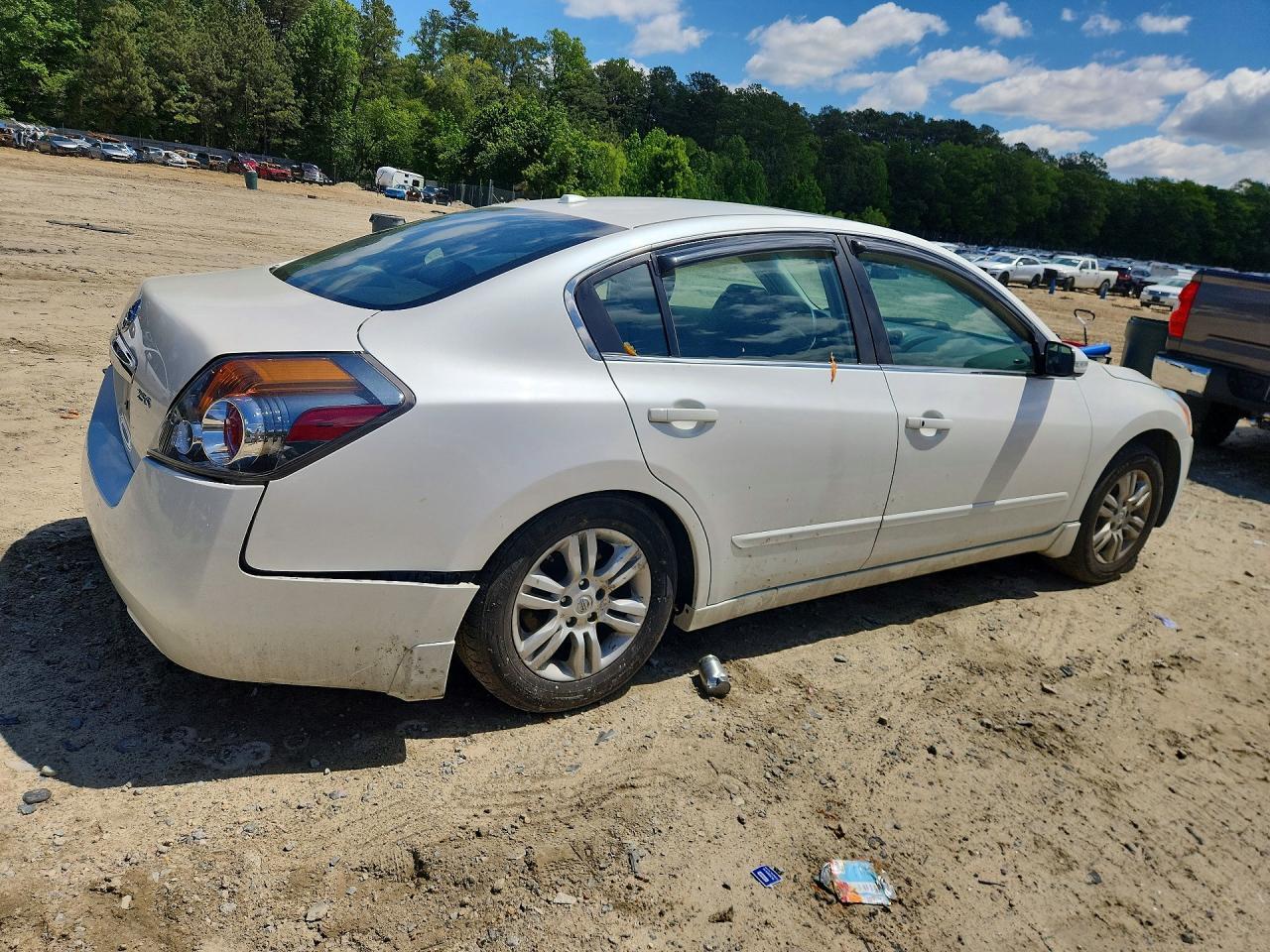 2010 Nissan Altima - Фото 3