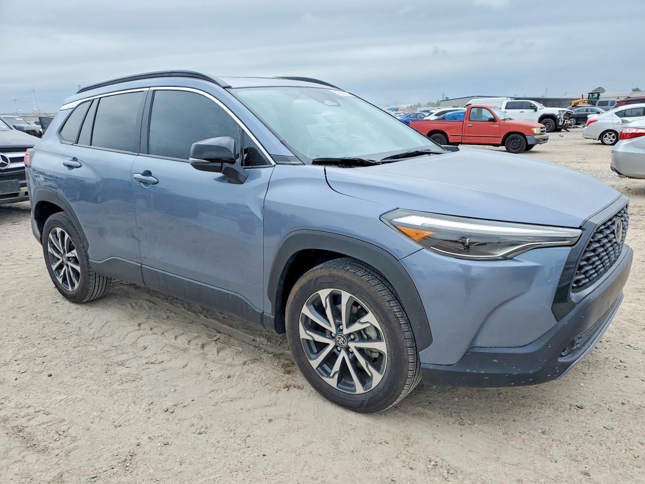 2025 Toyota Corolla Cross Xle - Фото 4