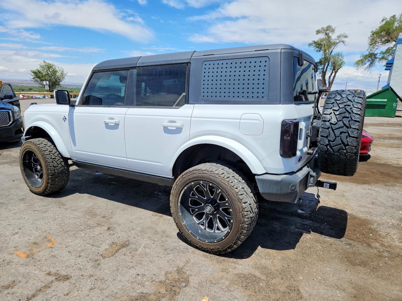 2024 Ford Bronco Outer Banks - Фото 2