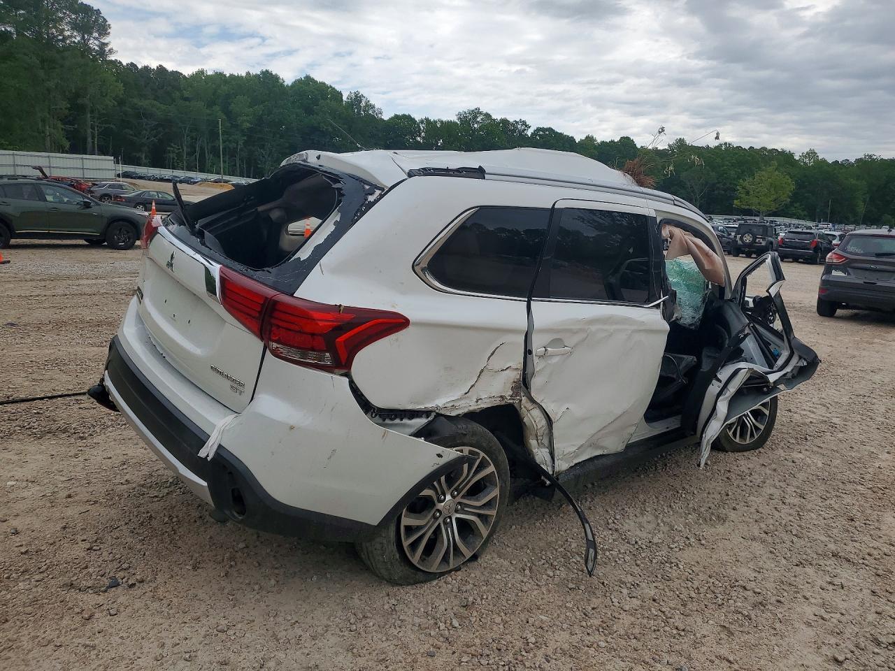 2016 Mitsubishi Outlander Gt - Фото 3