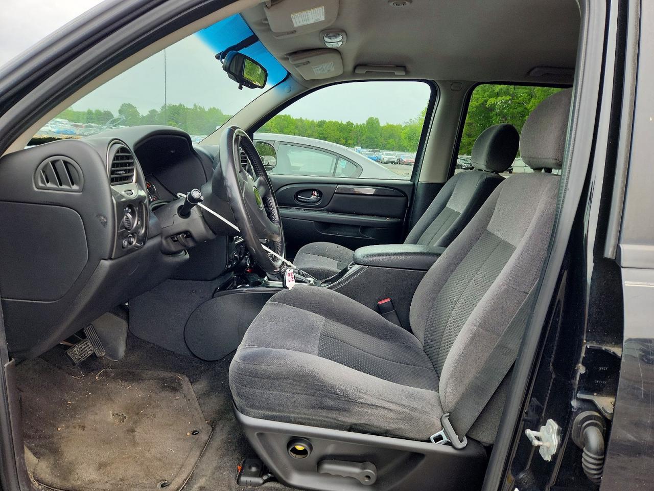 2008 GMC Envoy - Image 7
