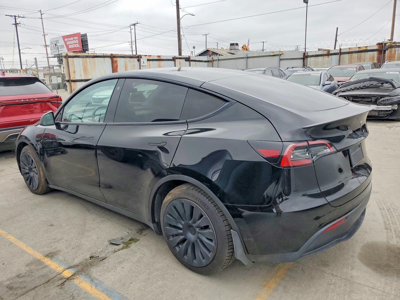 2022 Tesla Model Y - Image 2