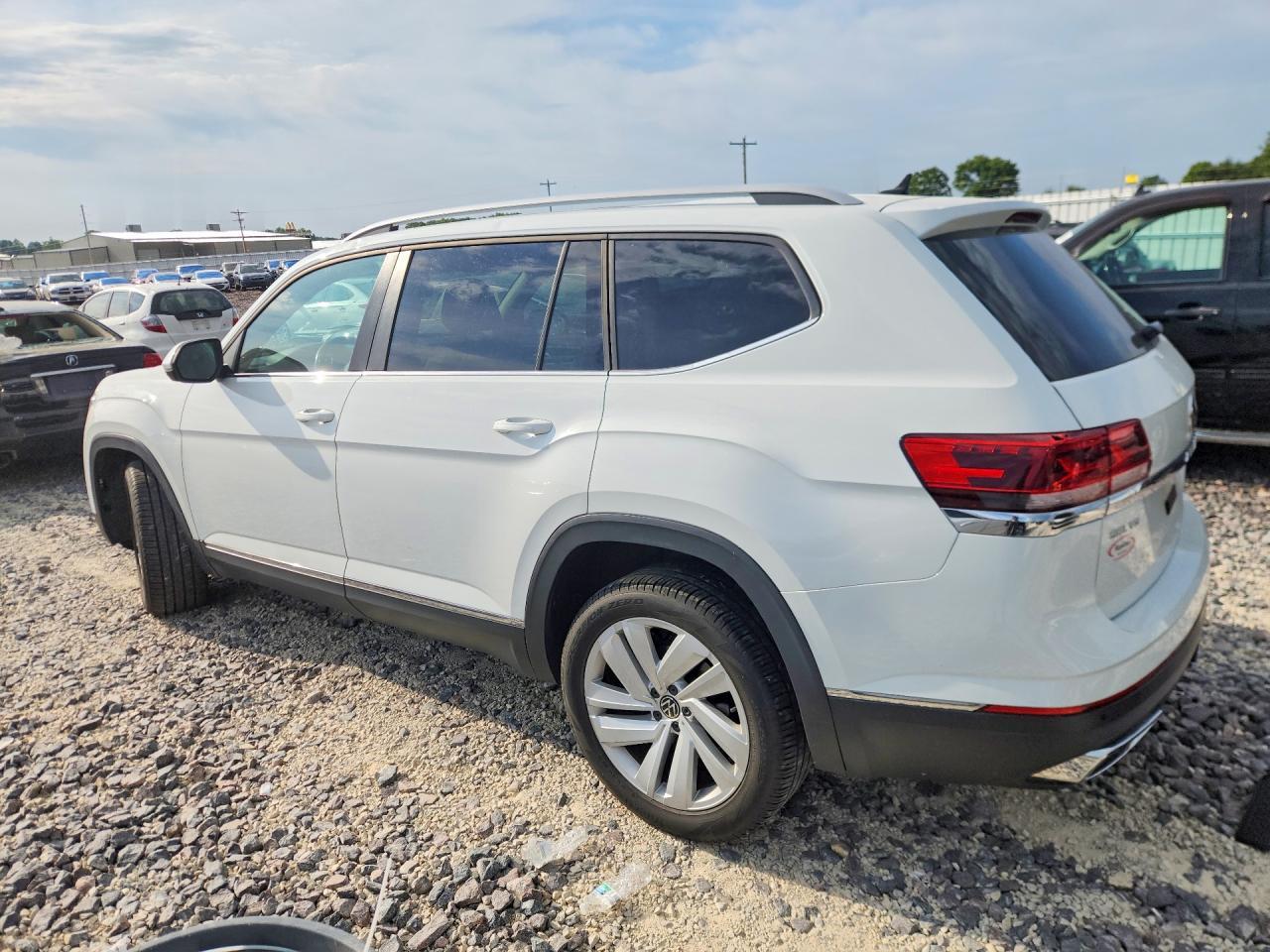 2021 Volkswagen Atlas - Фото 2