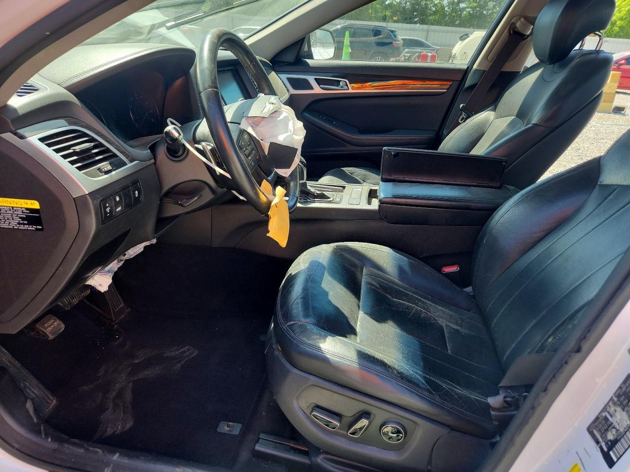 2016 Hyundai Genesis 3.8L - Фото 7