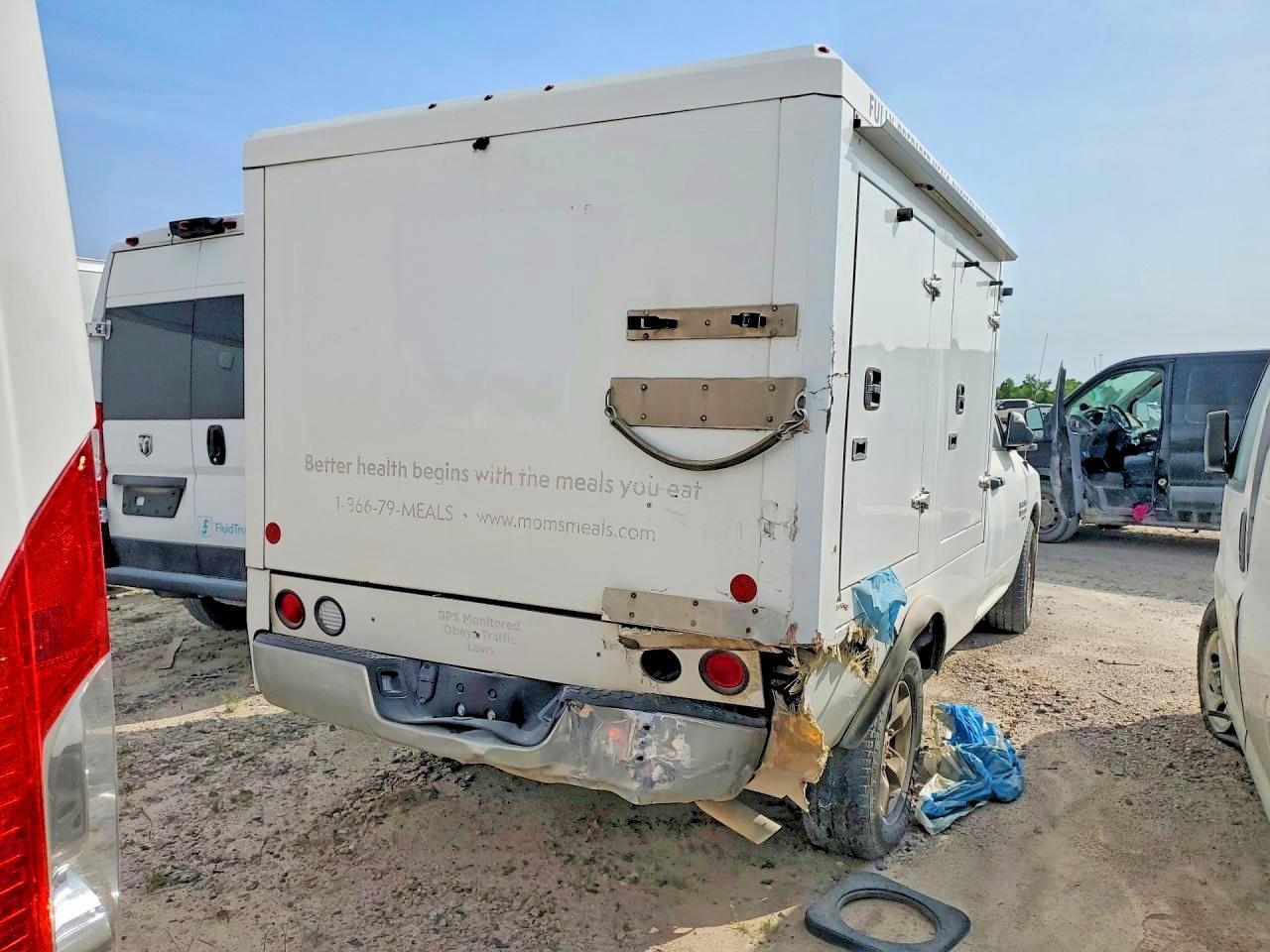 2022 Ram 1500 Refrigerated Box Truck - Фото 6