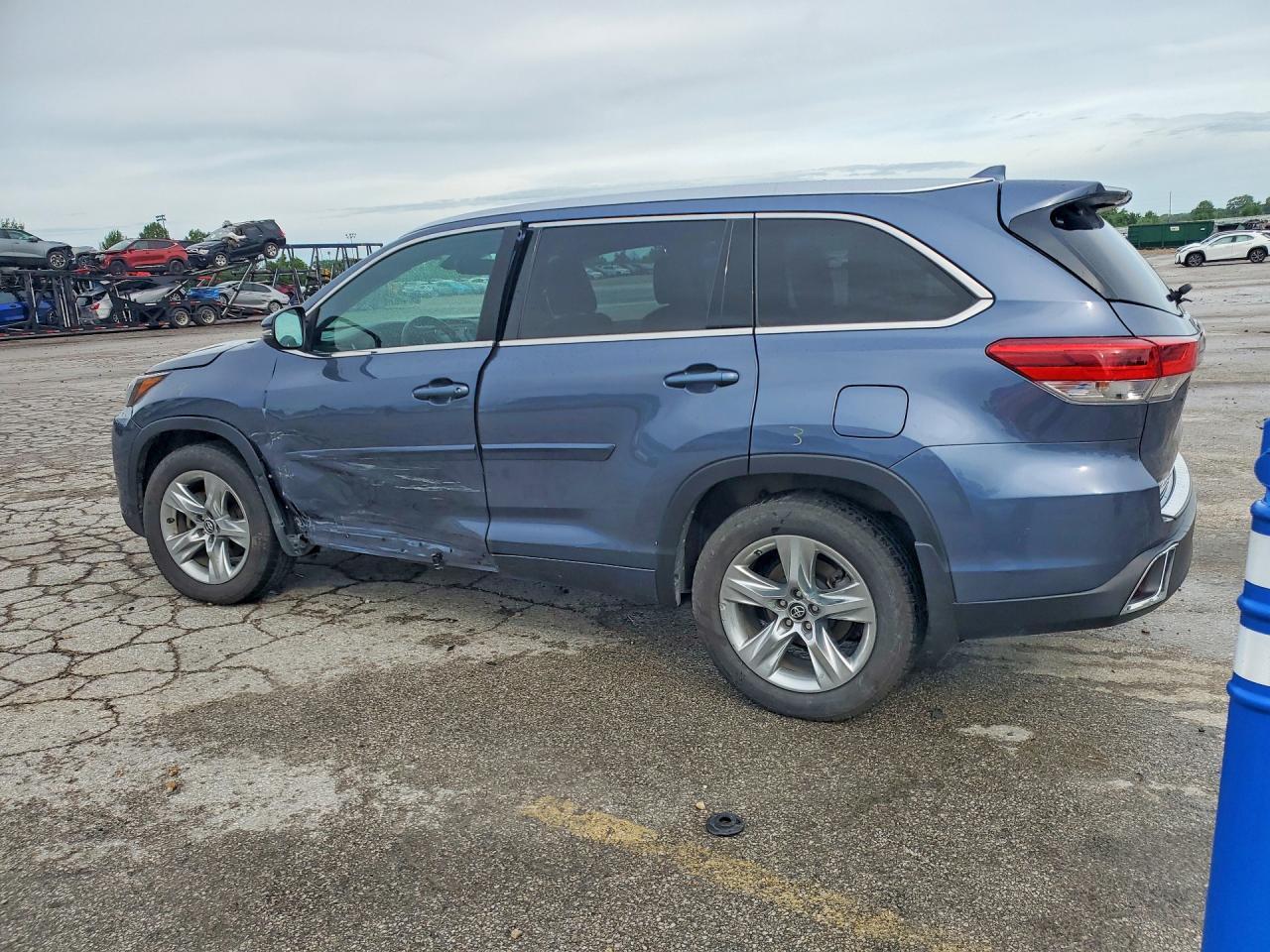 2018 Toyota Highlander Limited - Фото 3