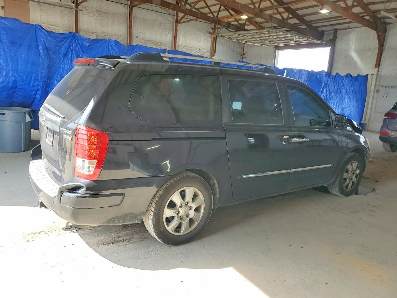 2007 Hyundai Entourage Gls - Фото 3