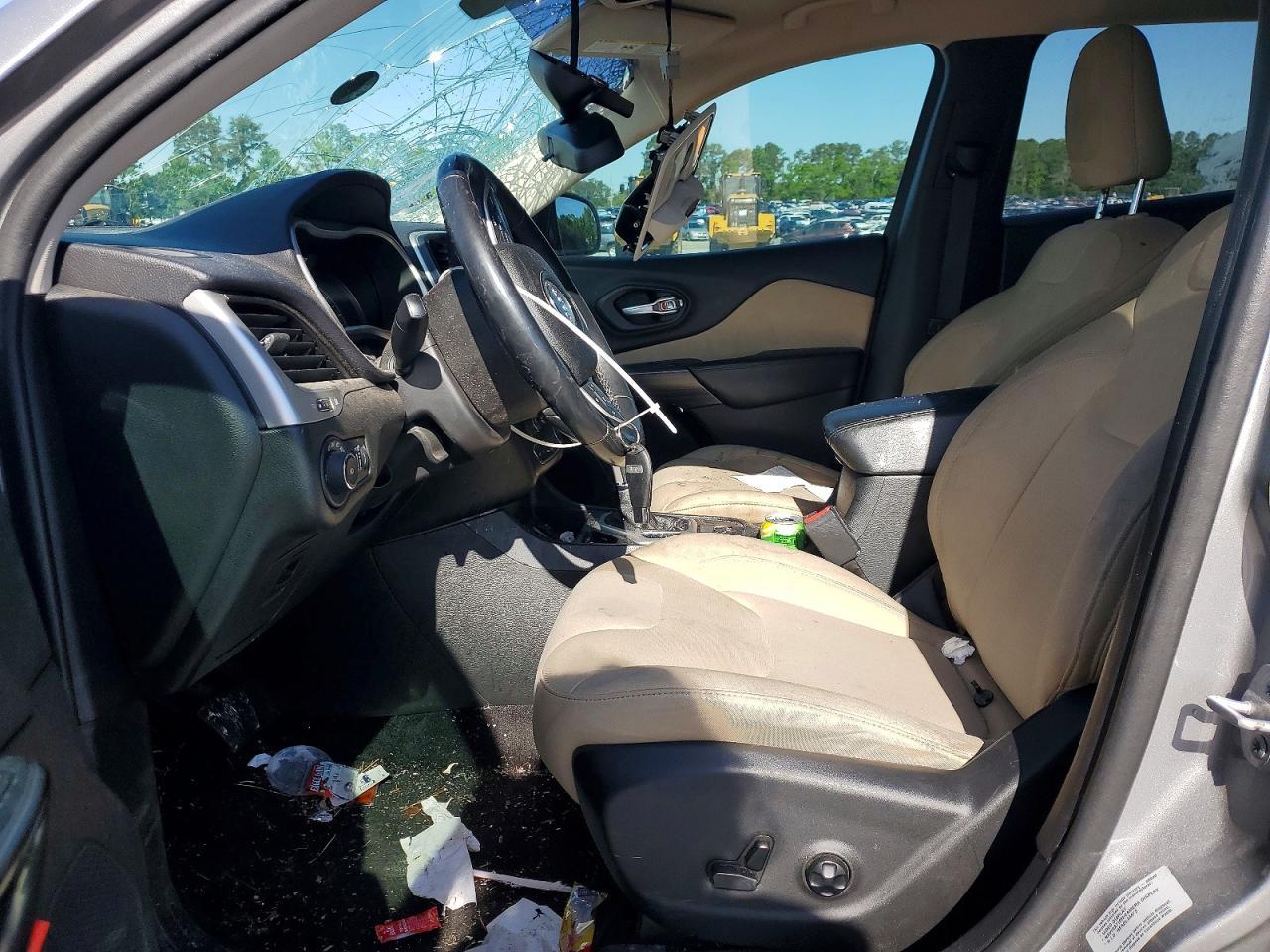 2015 Jeep Cherokee Latitude - Image 7