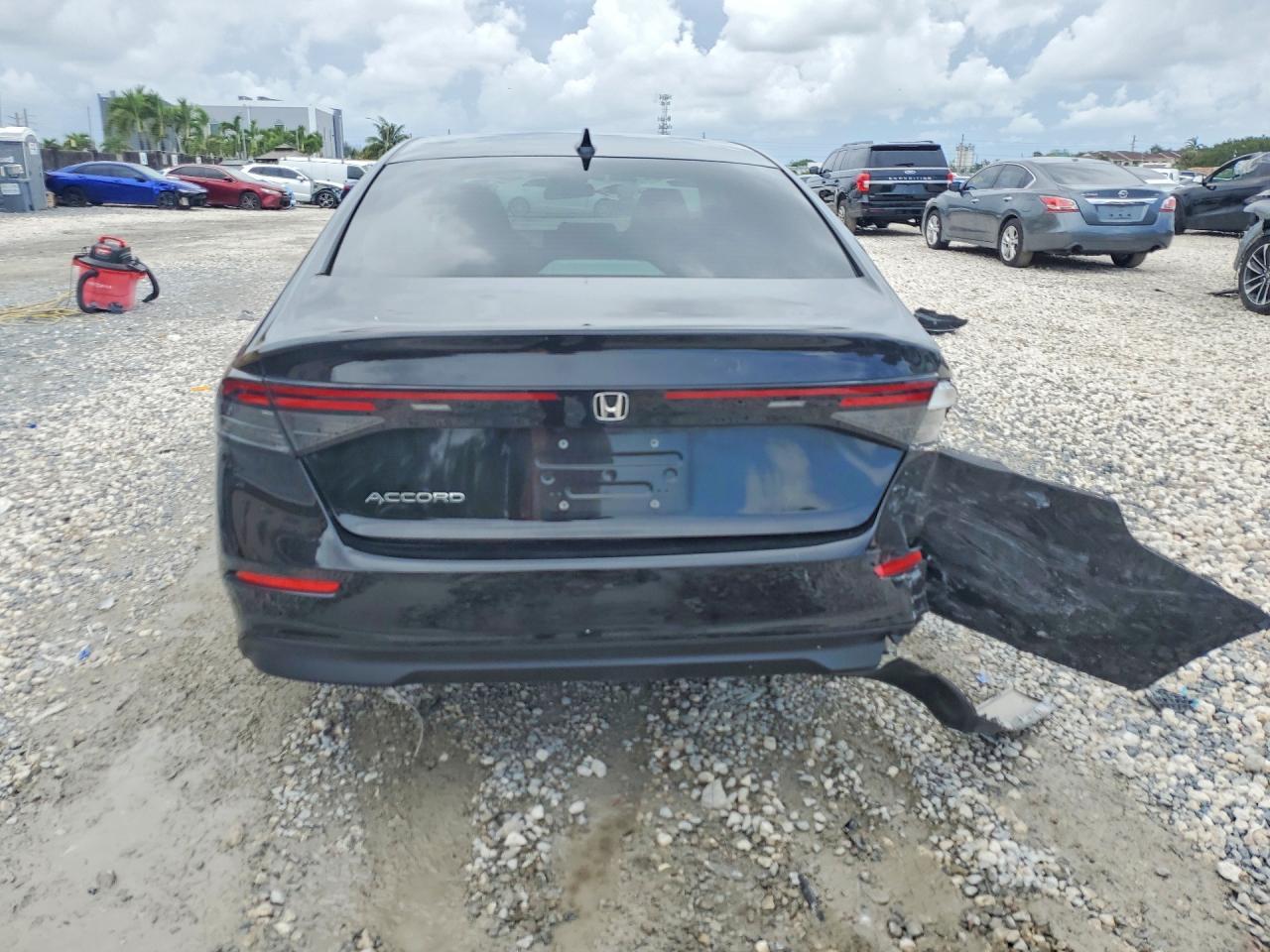 2023 Honda Accord Ex - Image 6