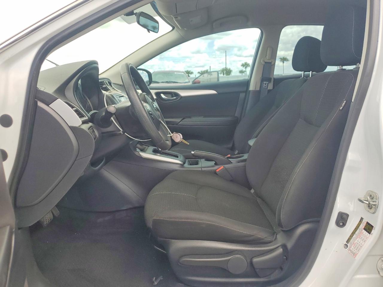 2018 Nissan Sentra S - Image 7