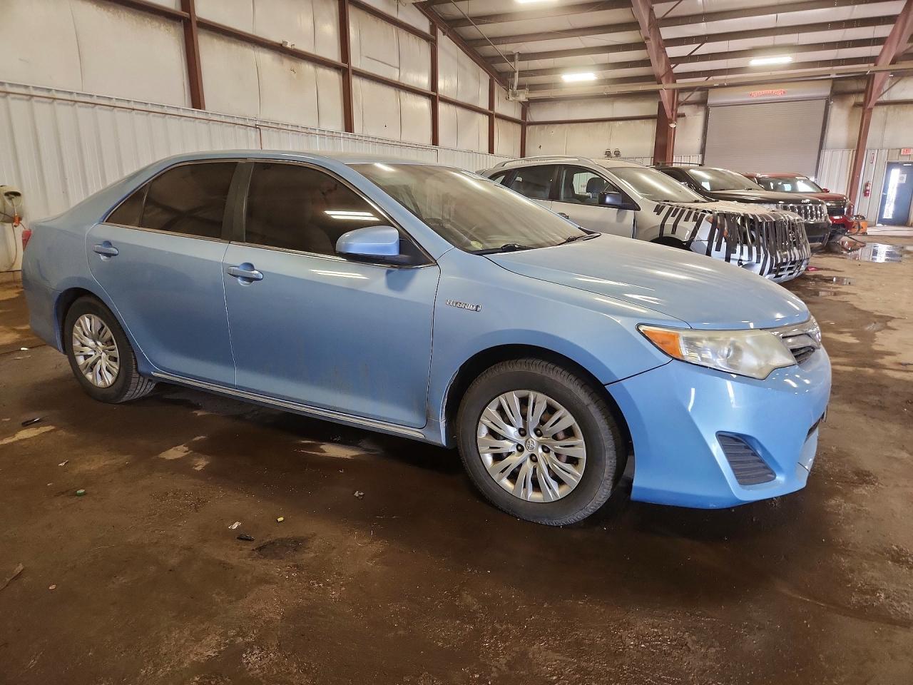 2012 Toyota Camry Hybrid Le - Фото 4