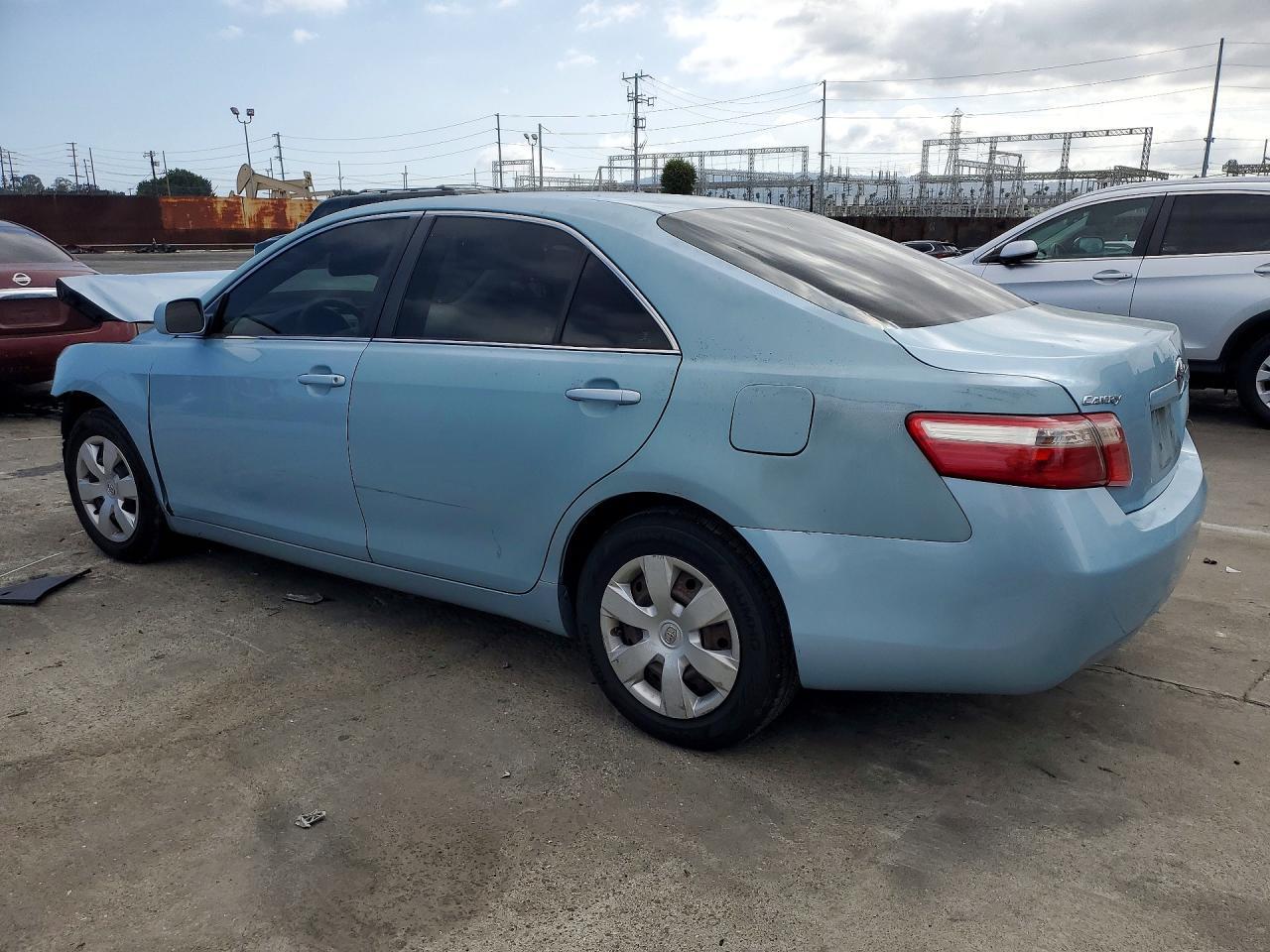 2007 Toyota Camry Le - Фото 2