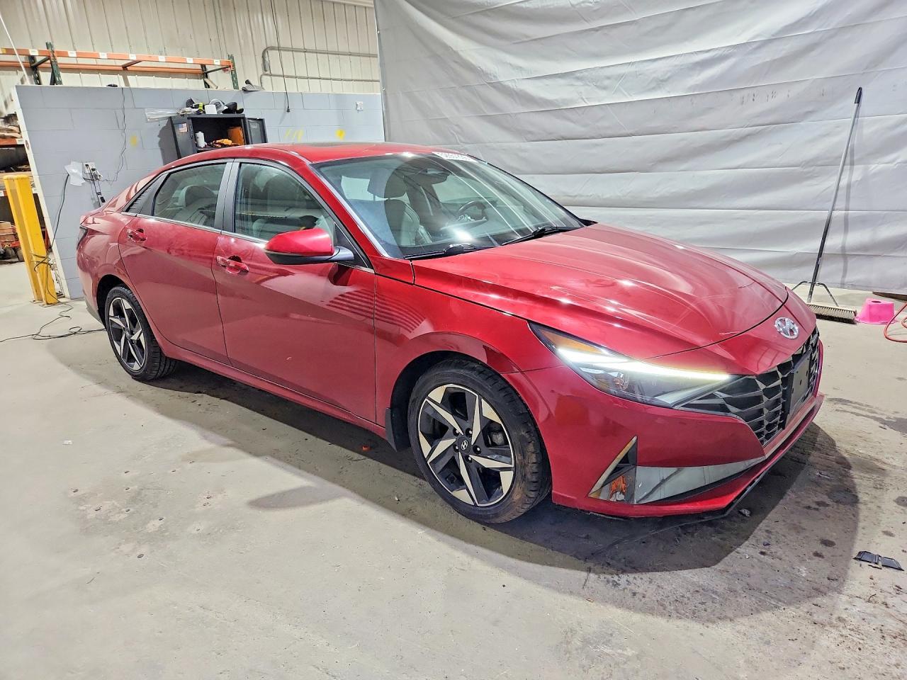 2021 Hyundai Elantra Limited - Фото 4