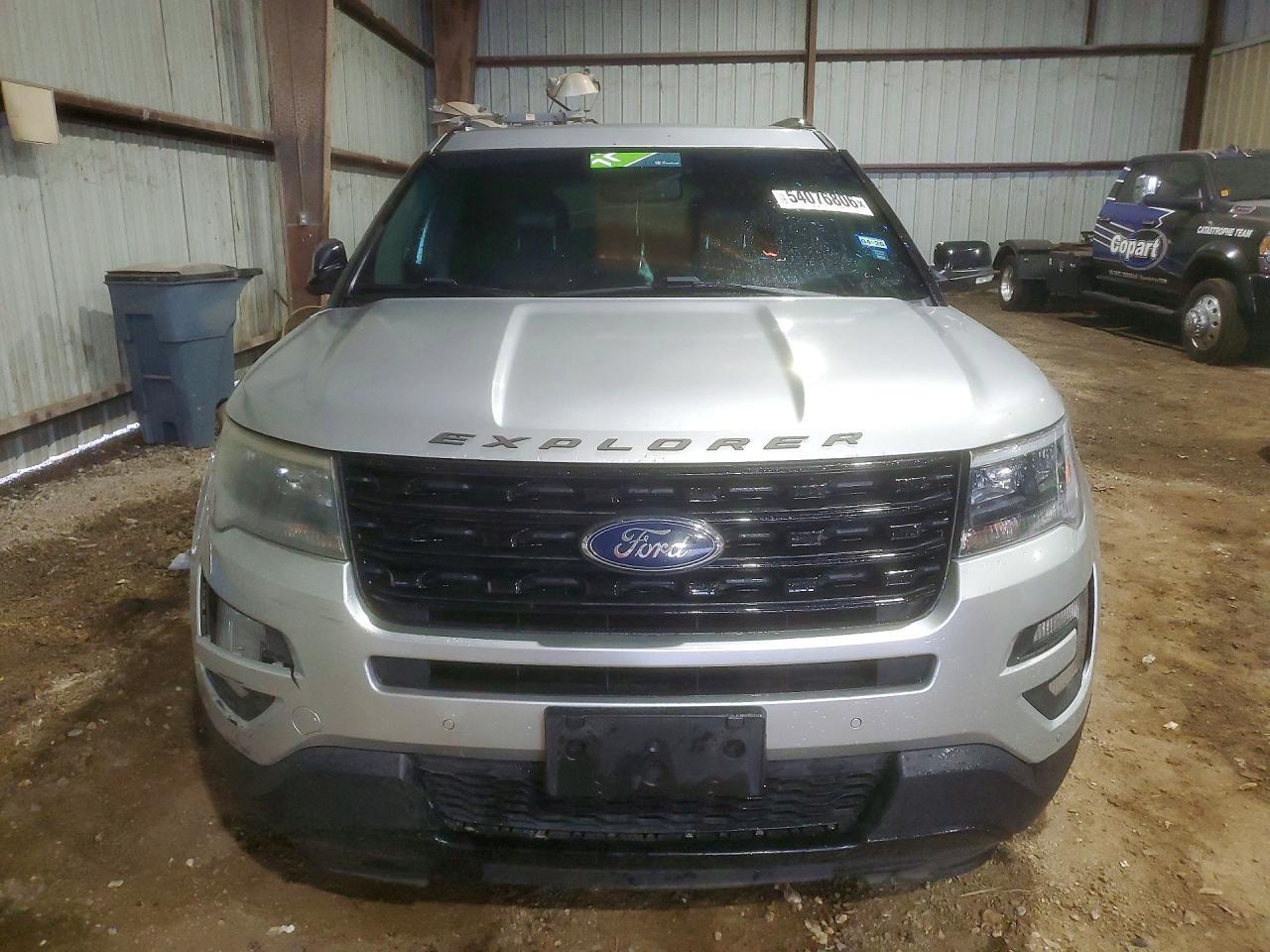 2016 Ford Explorer Sport - Image 5