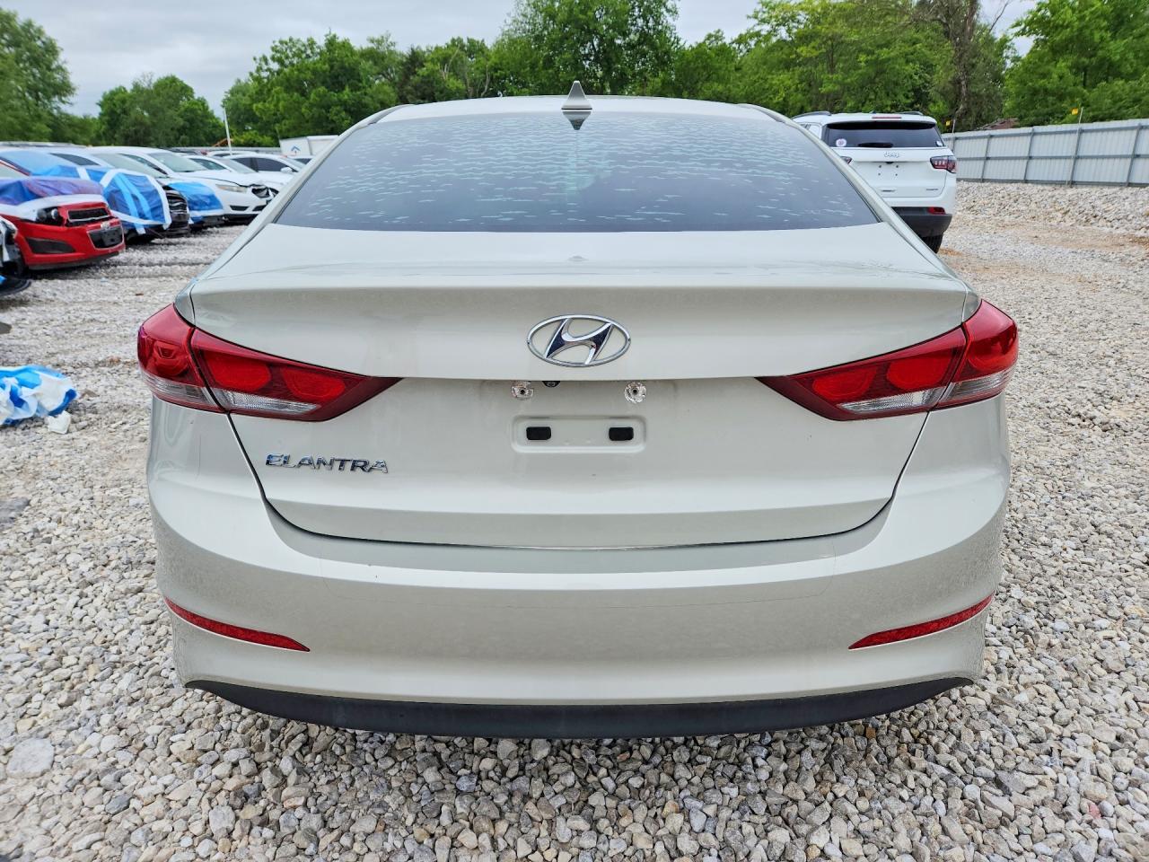 2017 Hyundai Elantra Se - Image 6