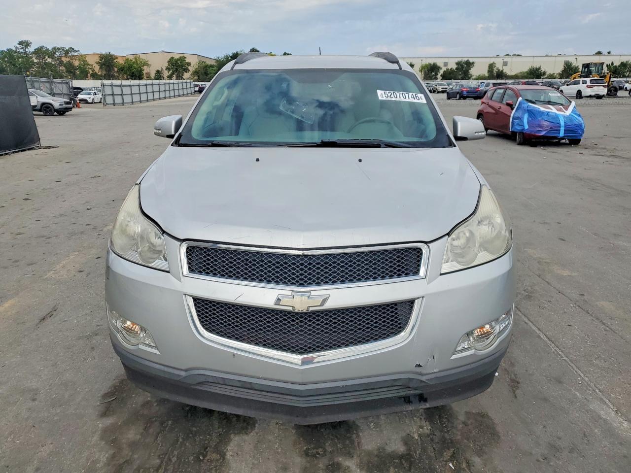 2010 Chevrolet Traverse - Image 5