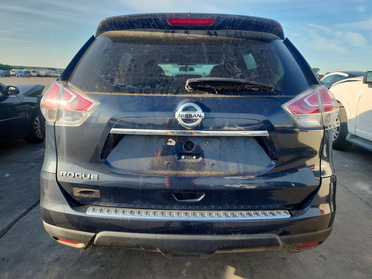 2016 Nissan Rogue S - Image 6