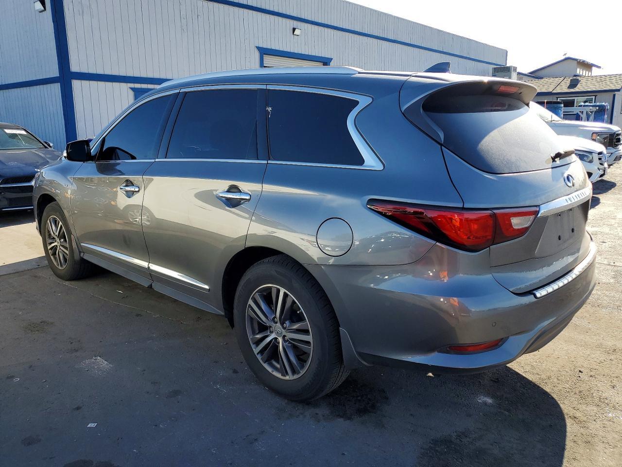 2018 Infiniti Qx60 Base - Фото 2