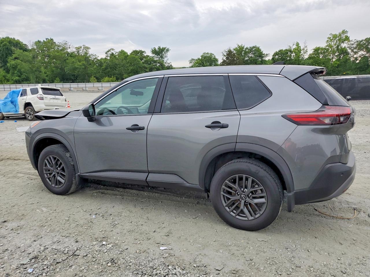 2023 Nissan Rogue S - Image 2