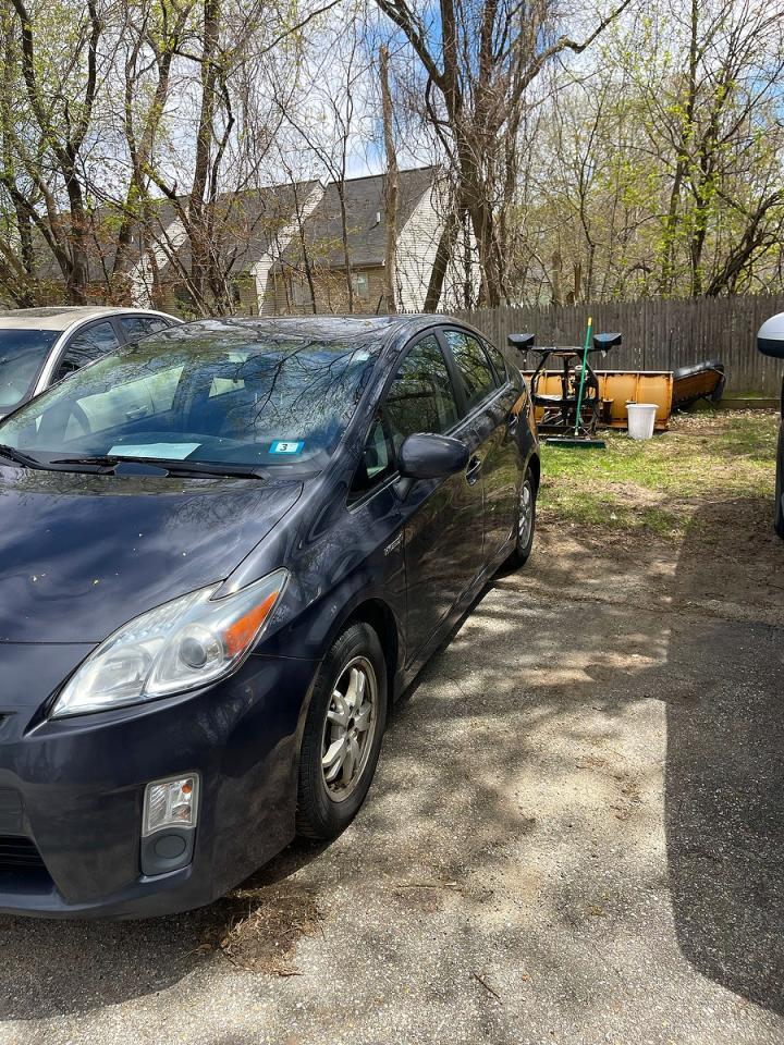 2011 Toyota Prius Two - Image 2