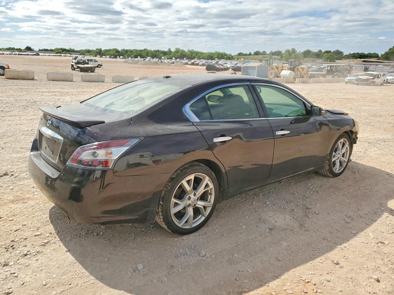 2012 Nissan Maxima 3.5 S - Image 3