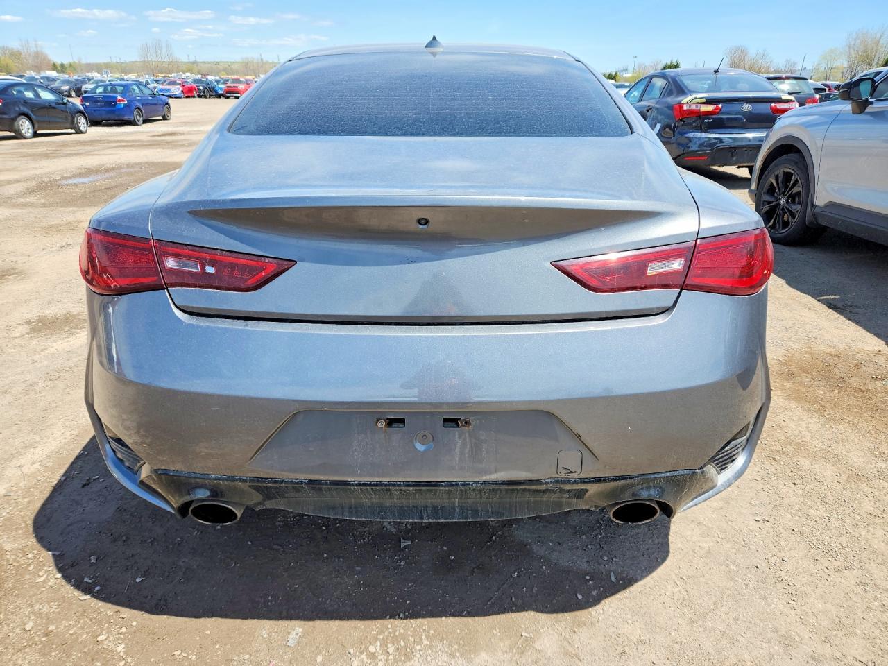2017 Infiniti Q60 3.0T Premium - Фото 6