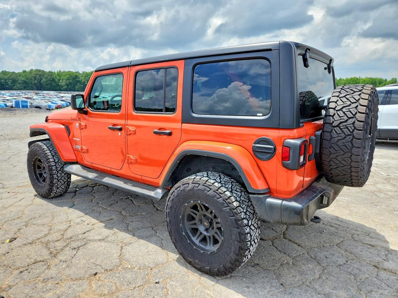 2023 Jeep Wrangler Sahara - Фото 2