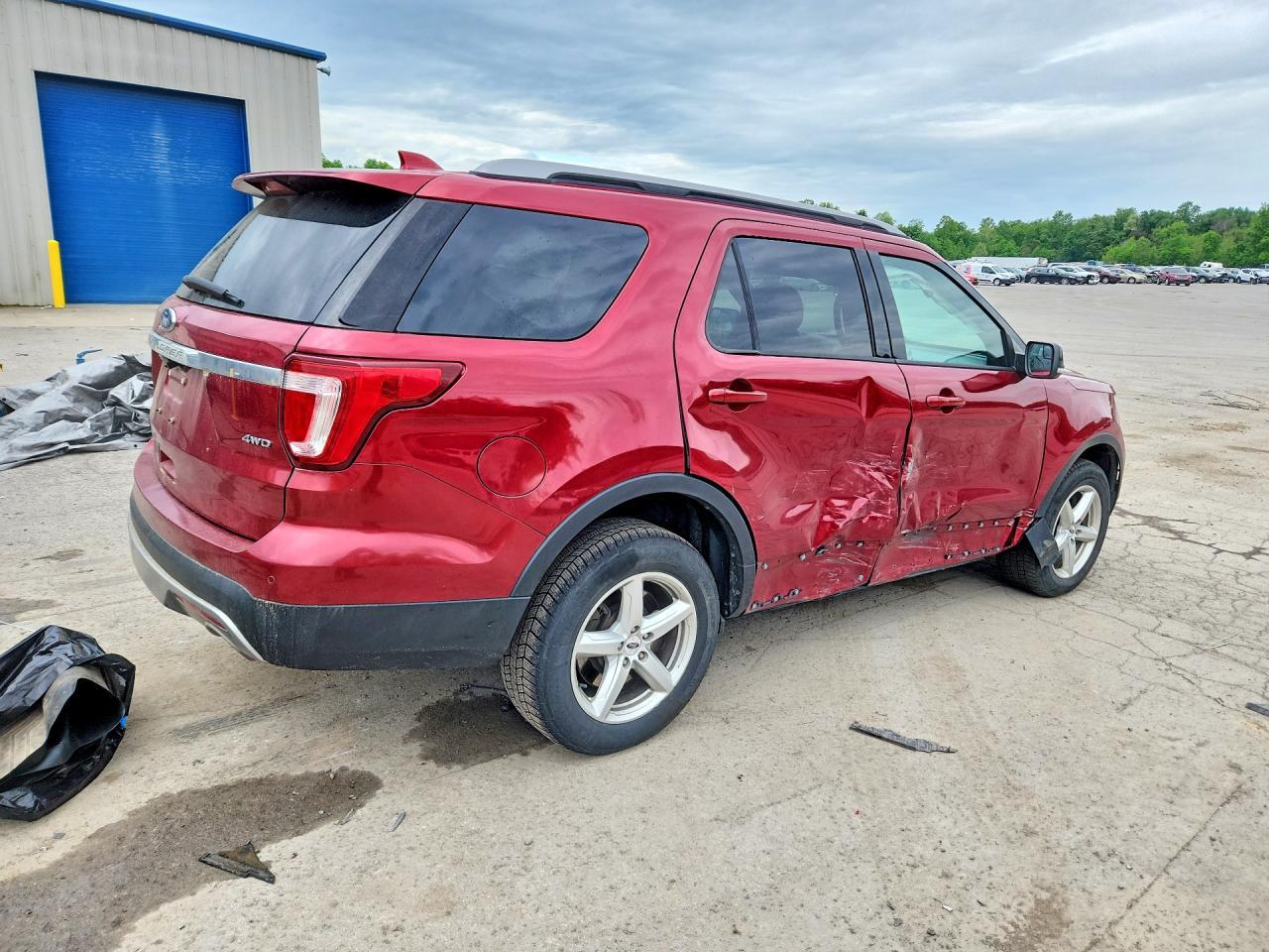 2017 Ford Explorer Xlt - Image 3