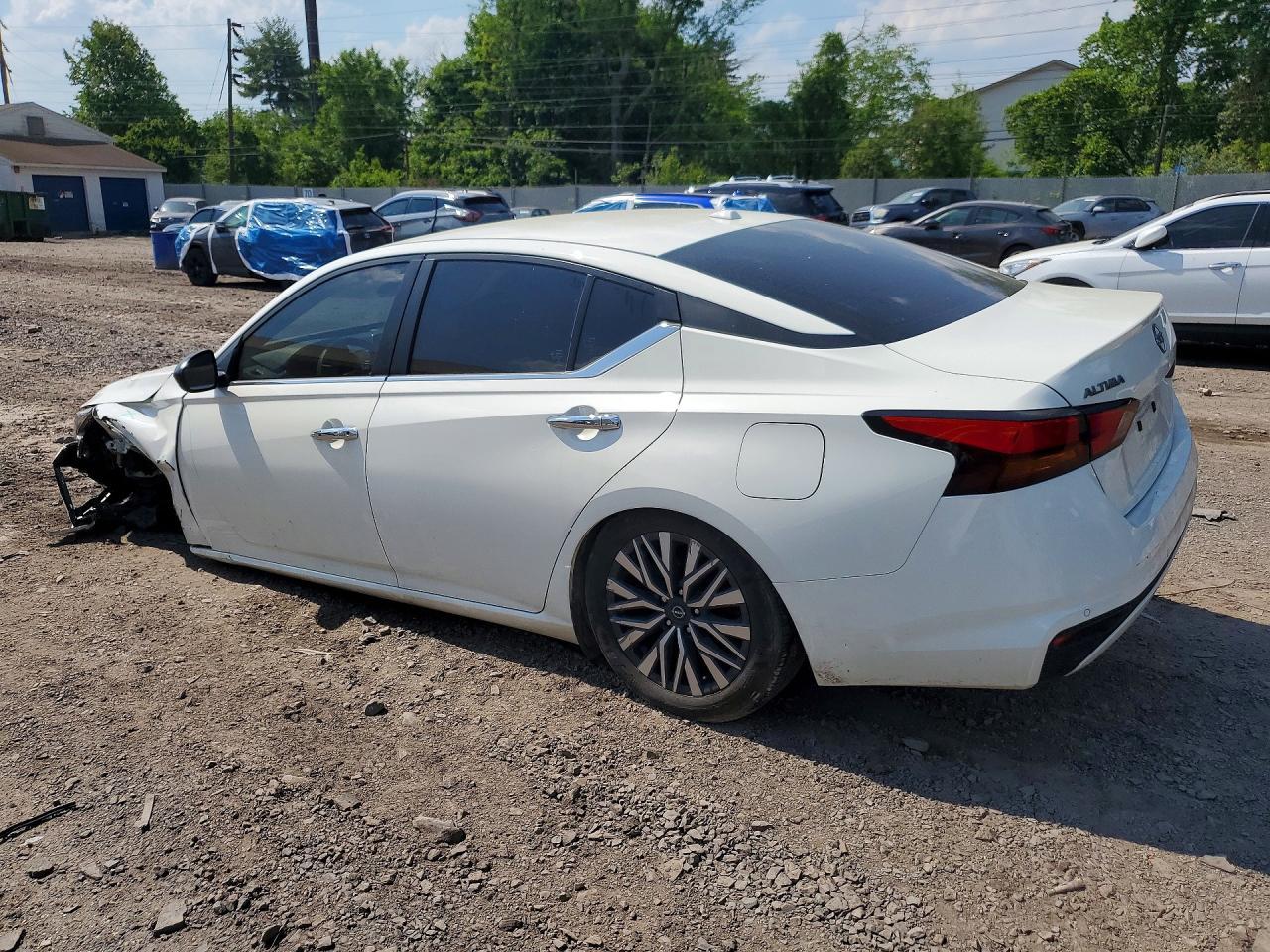 2025 Nissan Altima Sv - Image 2