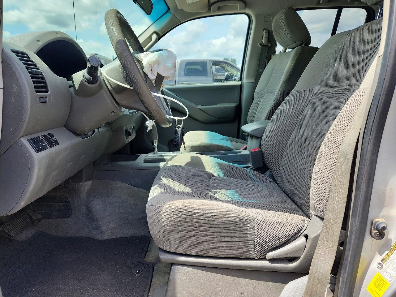2012 Nissan Frontier S - Image 7