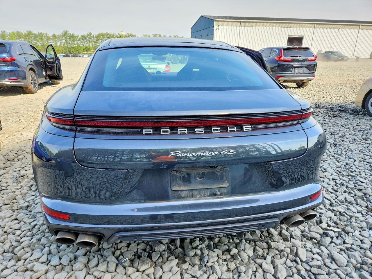 2025 Porsche Panamera 4S E-Hybrid - Image 6