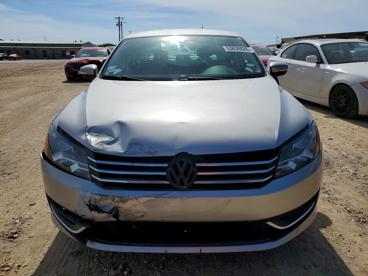 2014 Volkswagen Passat Se - Image 5
