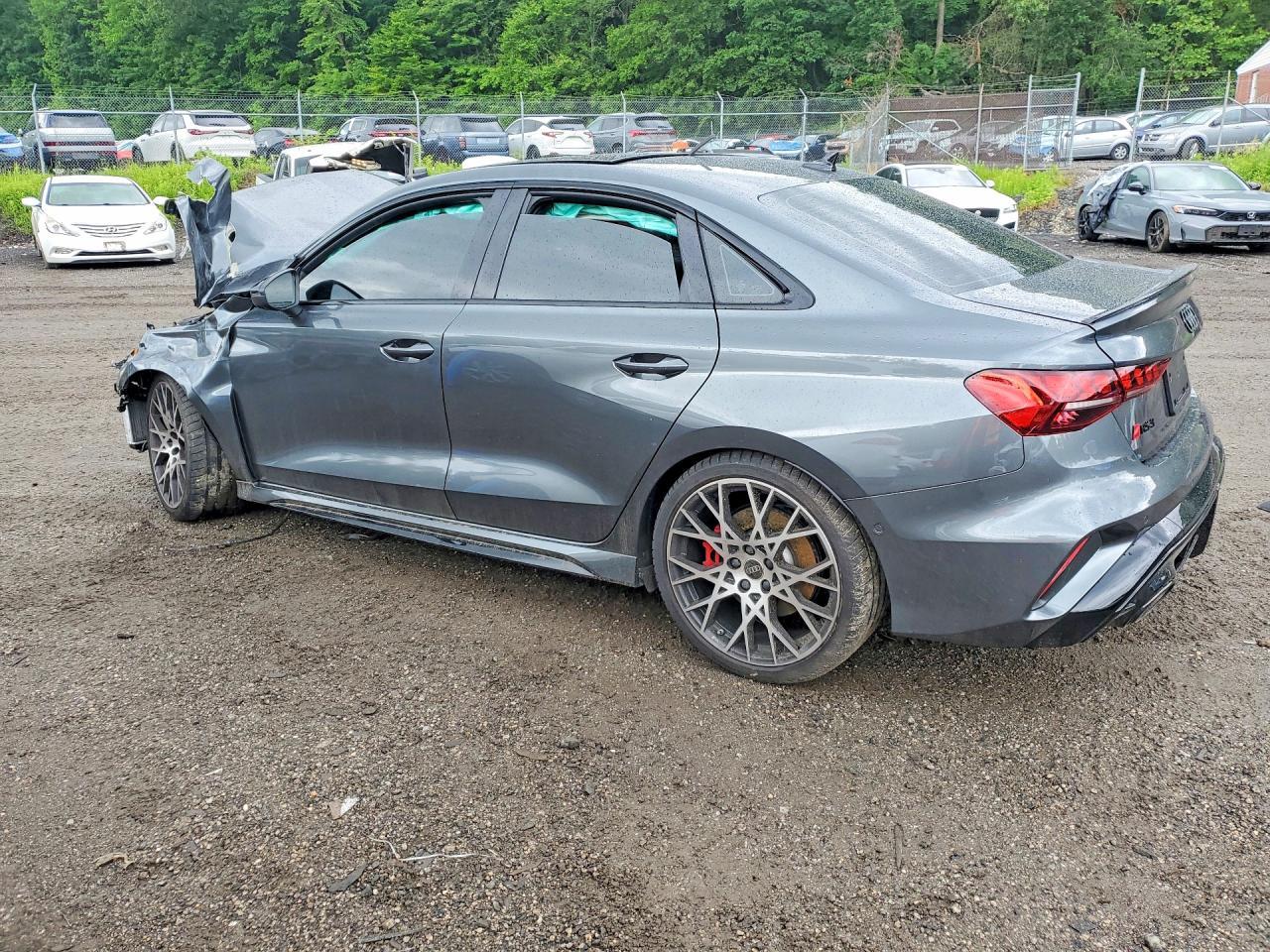 2025 Audi Rs3 - Фото 2