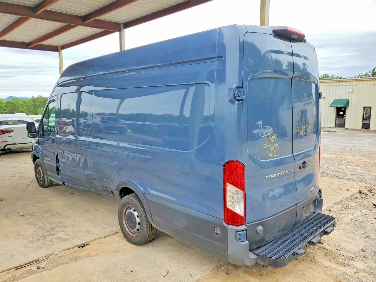 2019 Ford Transit T-250 - Фото 2